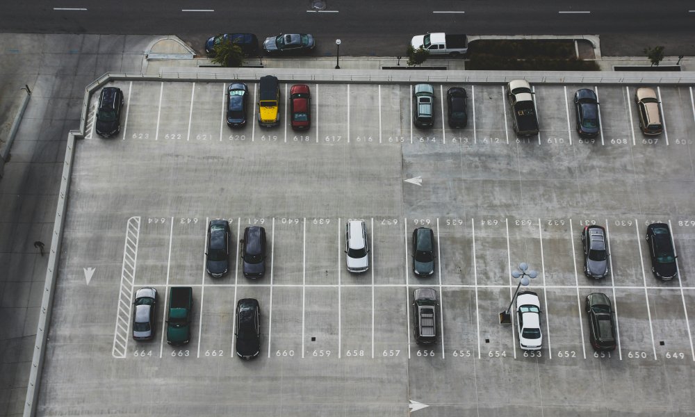Parkuj a Cestuj: P+R parkoviště v Praze - klíč k snadnému přestupu na MHD