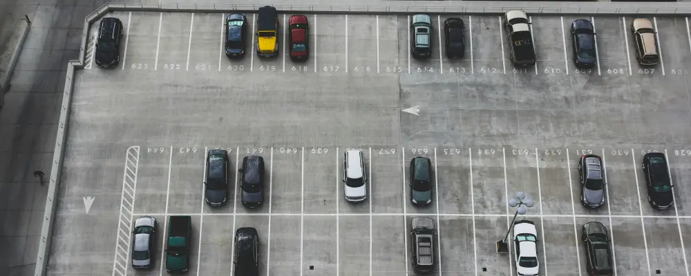 Parkuj a Cestuj: P+R parkovi&scaron;tě v Praze - kl&iacute;č k snadn&eacute;mu přestupu na MHD